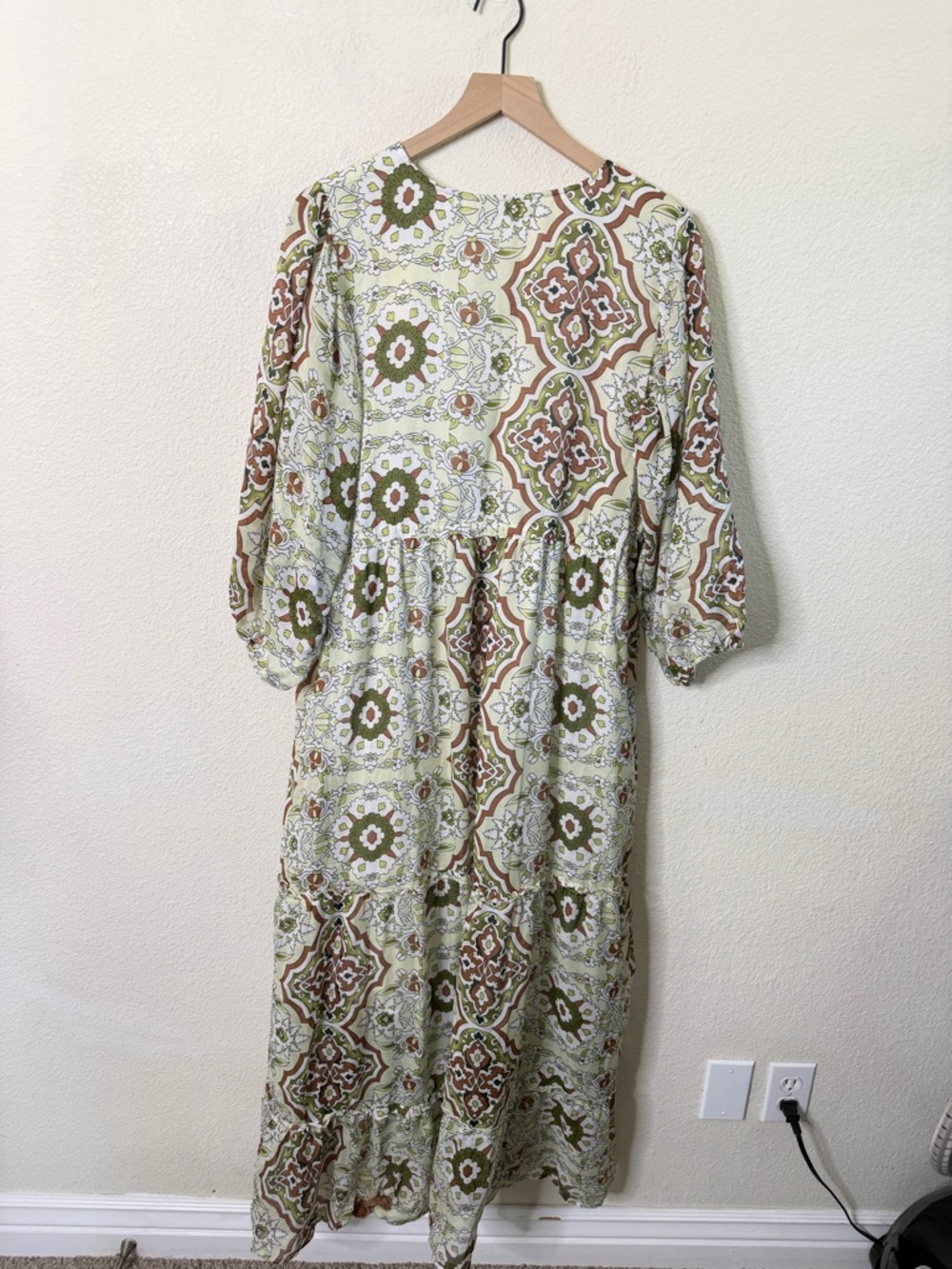 NWT Soft Surroundings Zia Maxi Dress Womens XL Balloon Sleeve Medallion Tassel - Picture 4 of 6